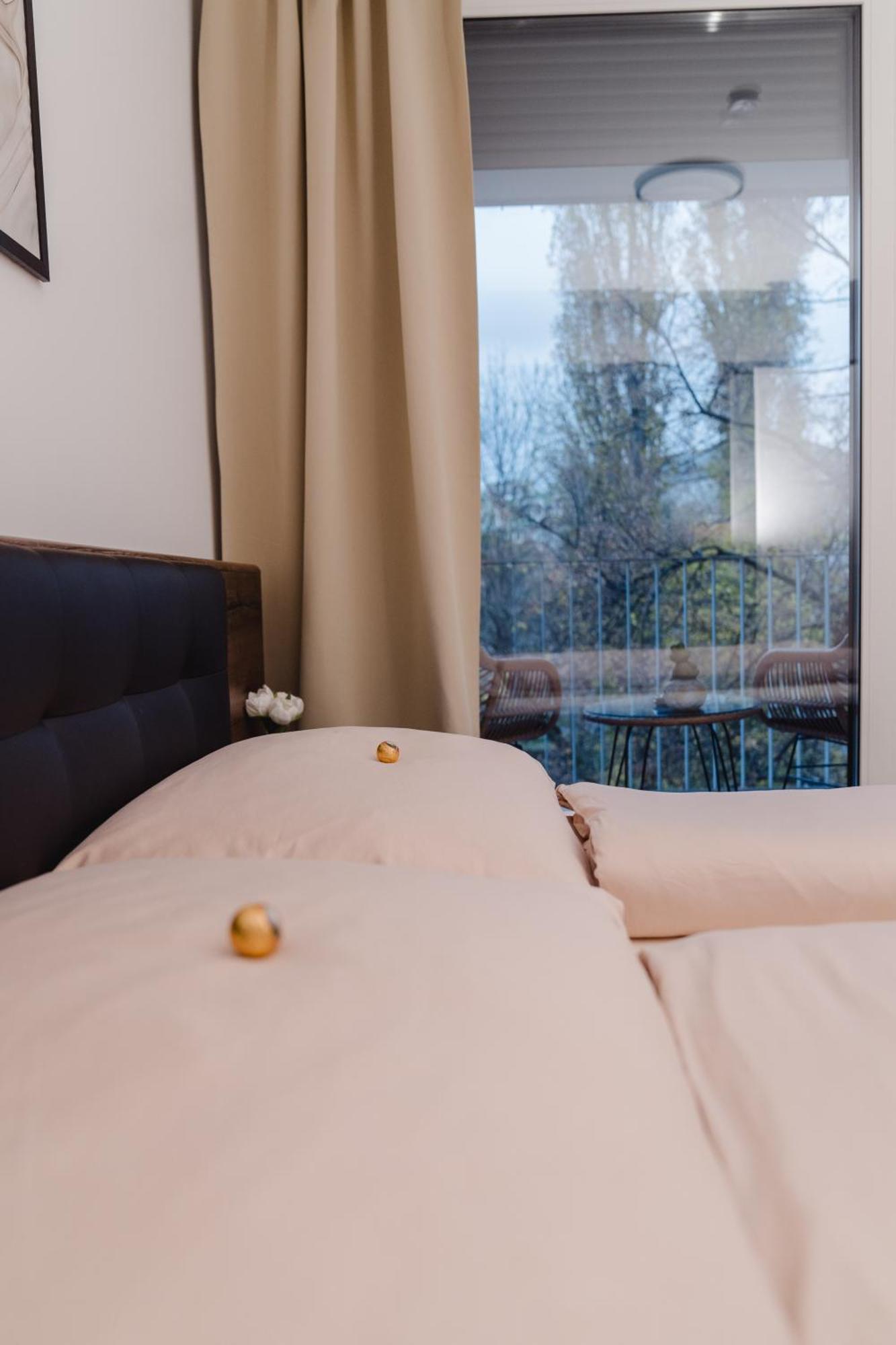 10 Minutes To The Center, 2 Minutes To The Metro Appartement
